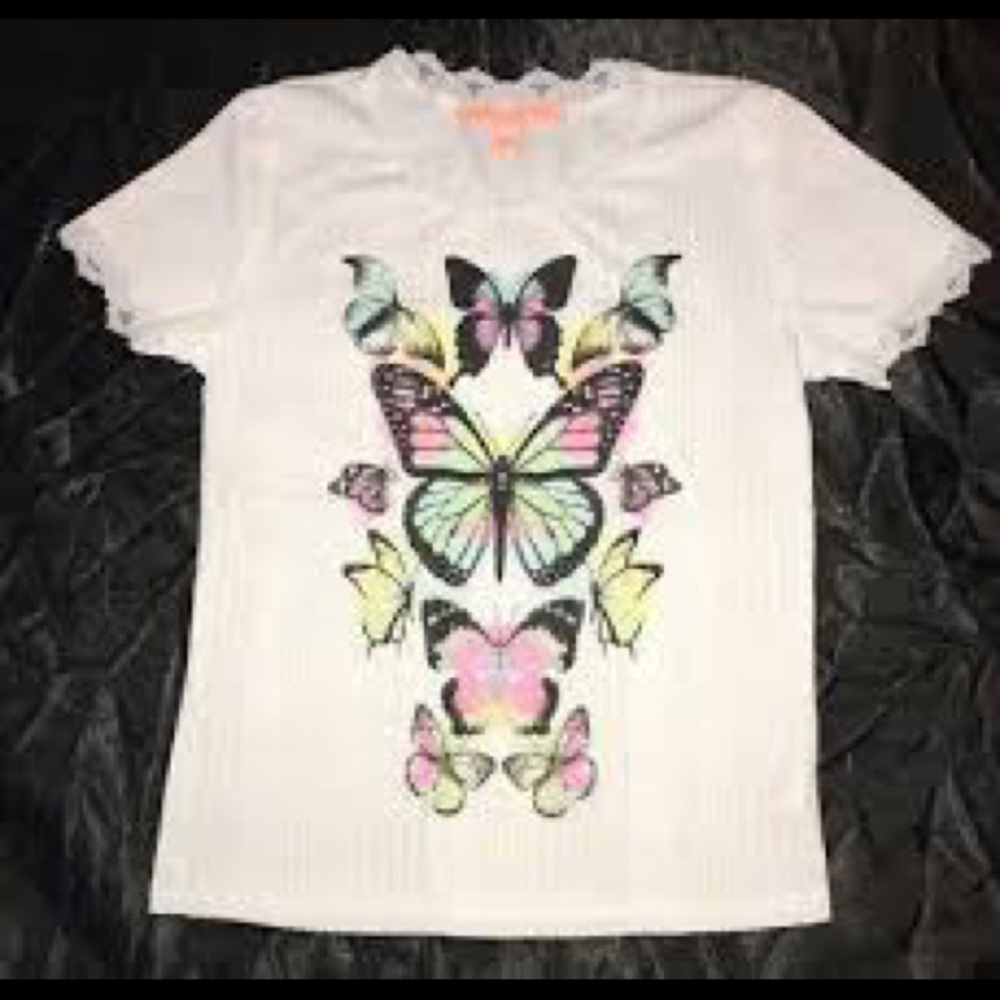 “LOOKING FOR” Rebellious One butterfly top